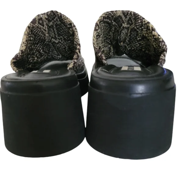 Steve Madden Y2K Vintage 90s Snake Print Wedge Platform Slides Size 9.5 - Picture 5 of 14